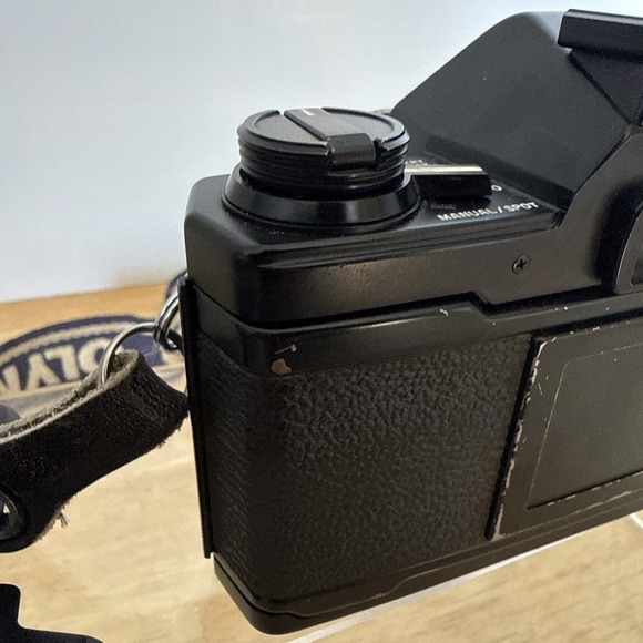 Olympus OM-2s Film Camera W/50mm F1.8 Lens Kit - Picture 7 of 16